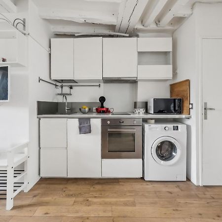 Flat Near Le Louvre Apartment Париж Екстериор снимка