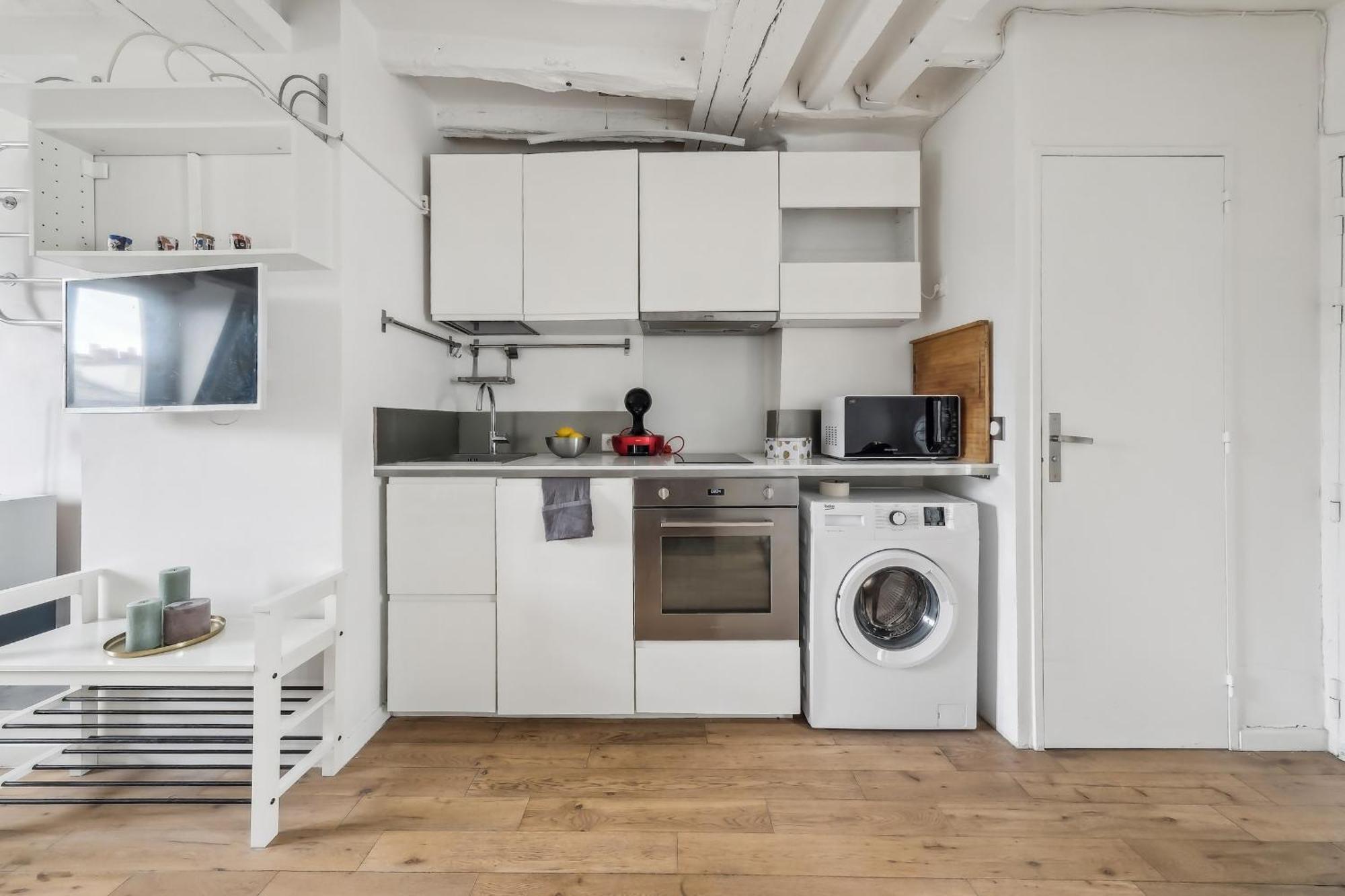 Flat Near Le Louvre Apartment Париж Екстериор снимка