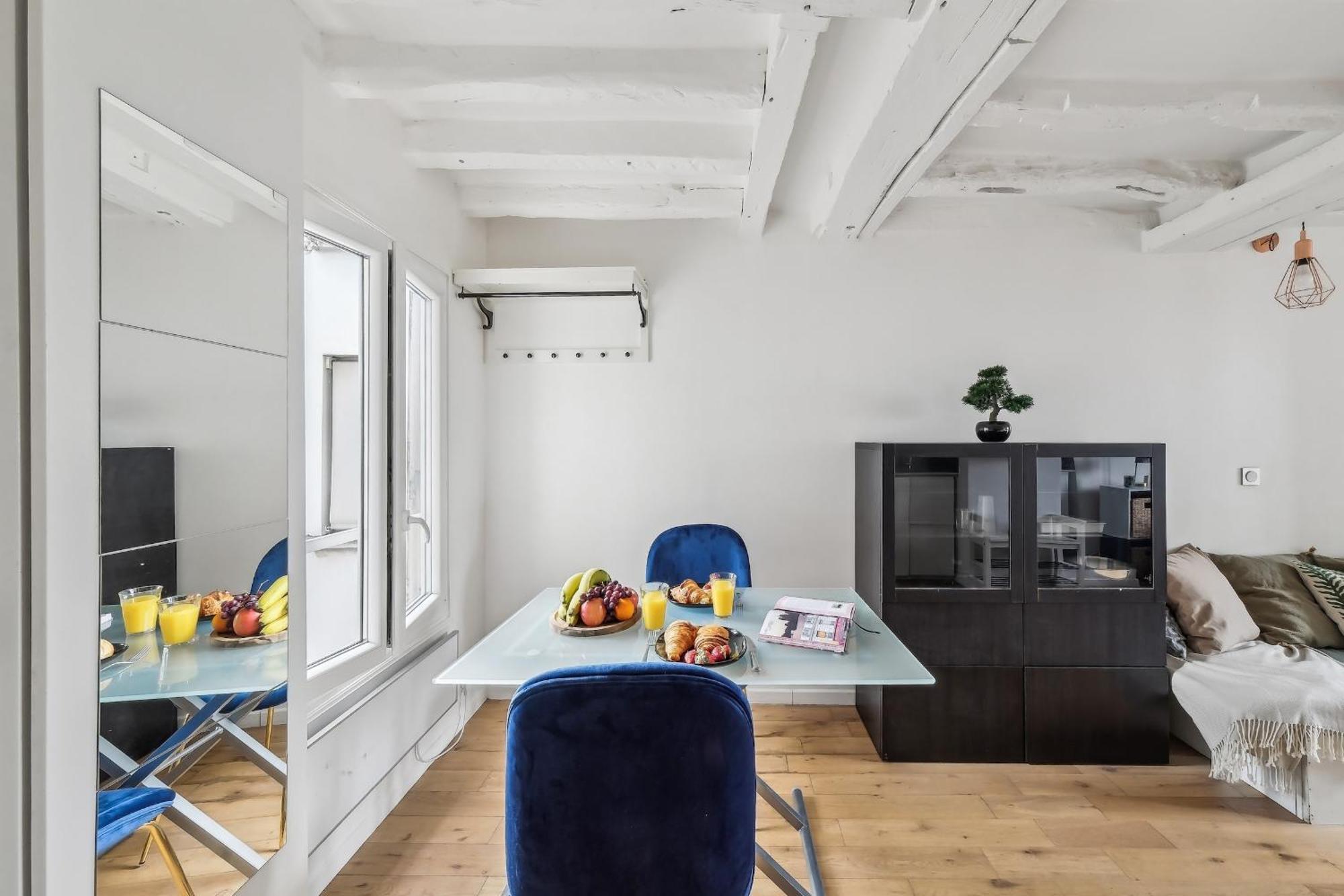 Flat Near Le Louvre Apartment Париж Екстериор снимка