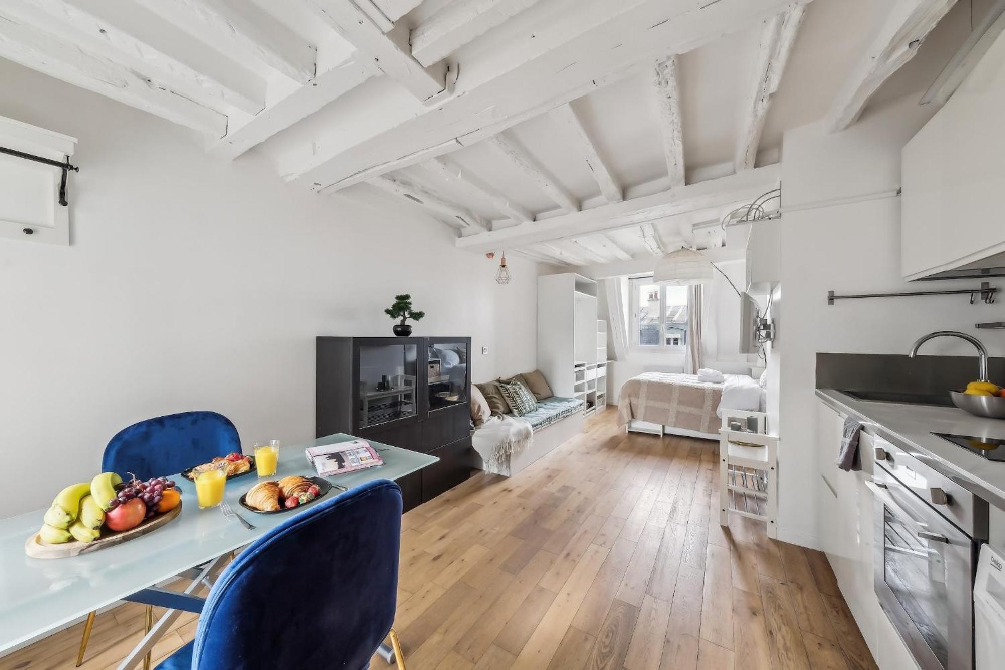 Flat Near Le Louvre Apartment Париж Екстериор снимка