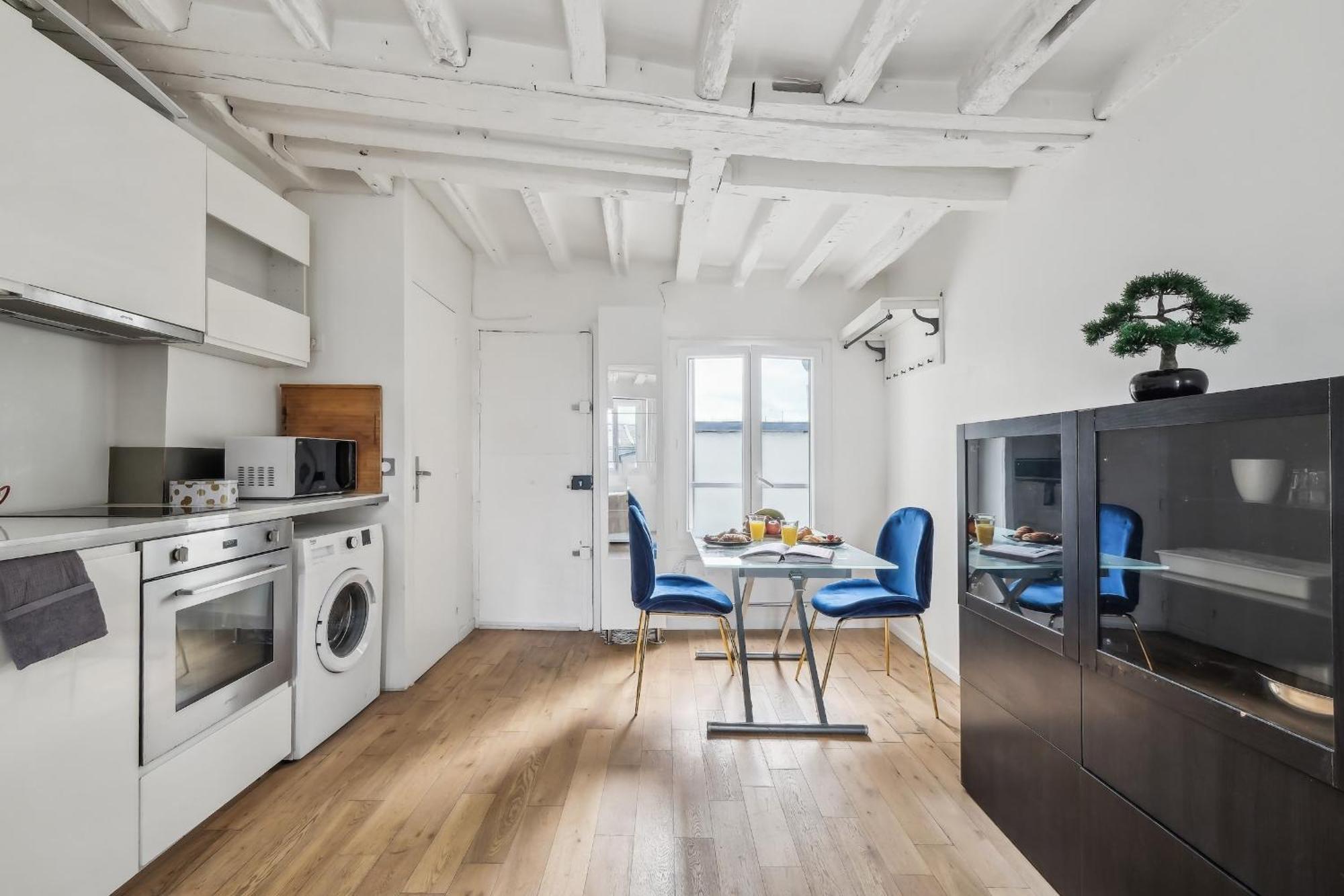 Flat Near Le Louvre Apartment Париж Екстериор снимка