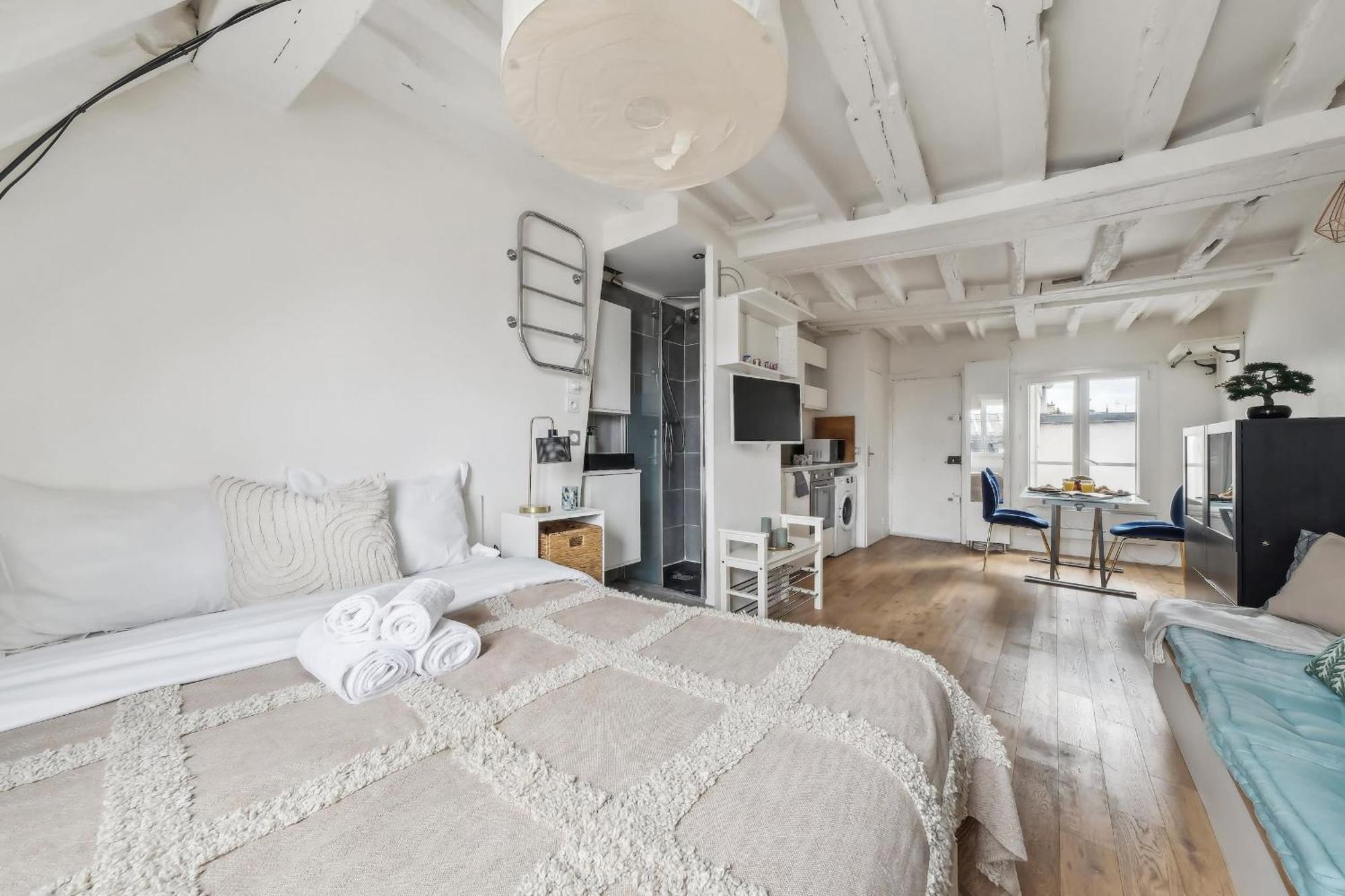 Flat Near Le Louvre Apartment Париж Екстериор снимка